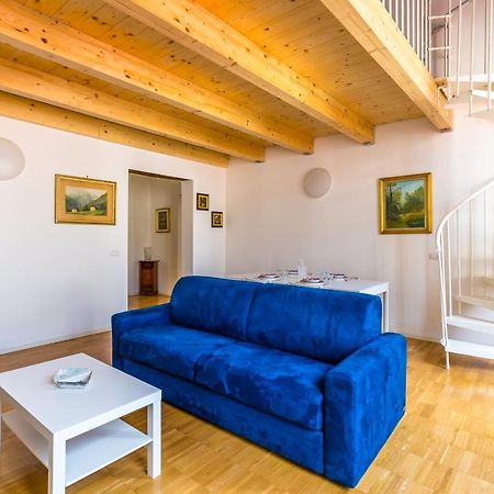 Nova Stylish House In Center By Napoliapartments Exterior photo