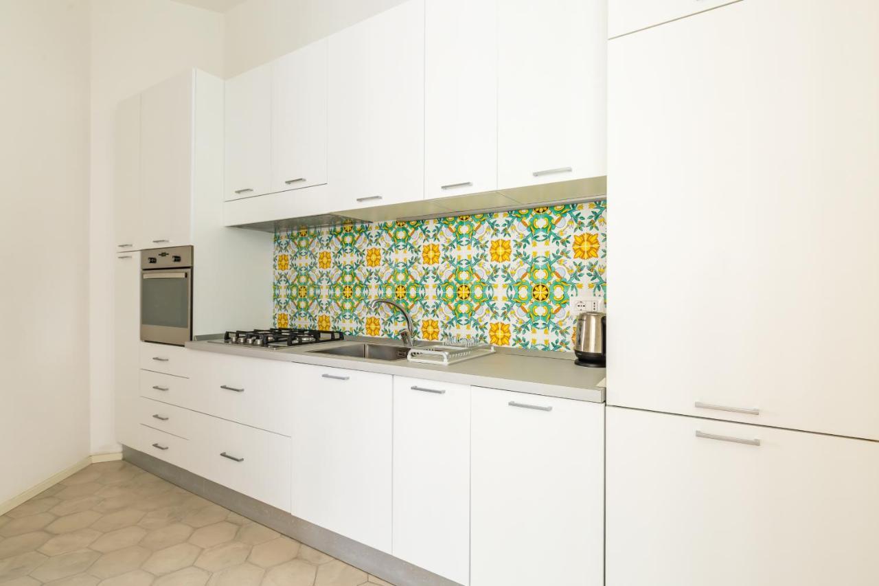 Nova Stylish House In Center By Napoliapartments Exterior photo